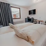Vendégház Der Loeffler 3ˢ Superior-hotel Am 3*
