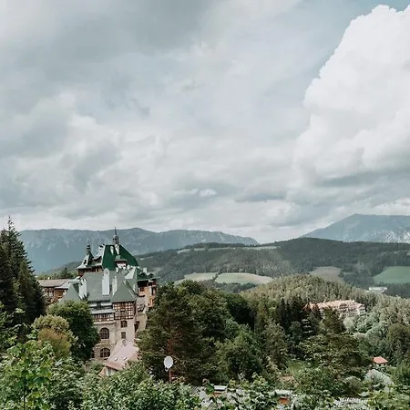 ゲストハウス Der Loeffler 3ˢ Superior-hotel Am 3*