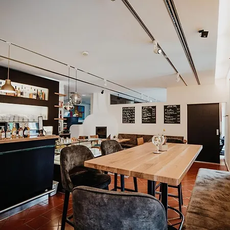 بيت ضيافة Der Loeffler 3ˢ Superior-hotel Am 3*